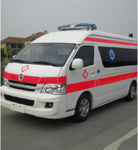 新平上汽大通救护车